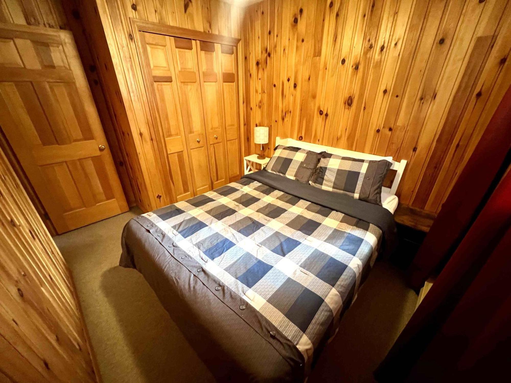 High Falls Bay Cottages, Camping & Waterpark Bracebridge Luaran gambar