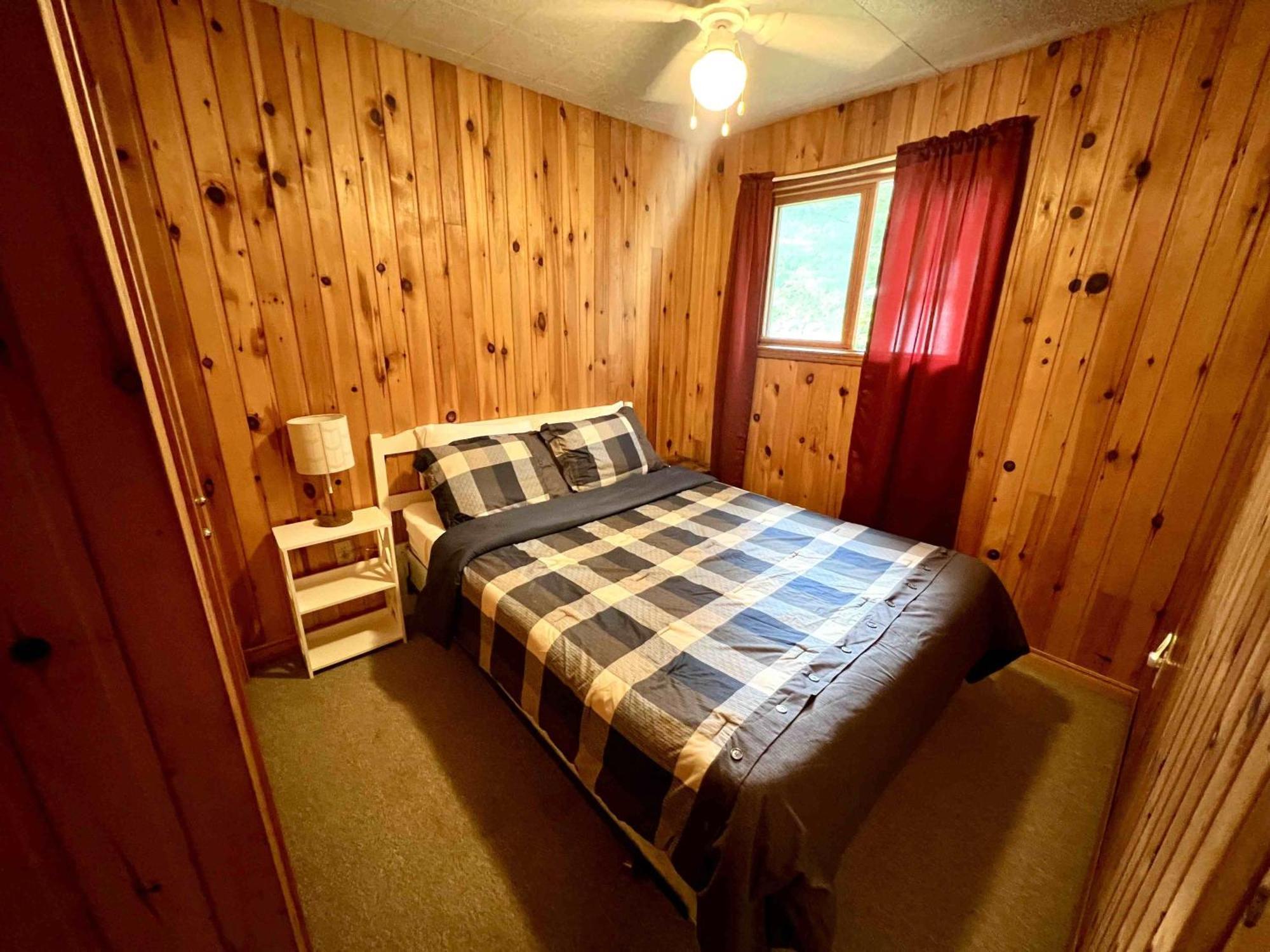 High Falls Bay Cottages, Camping & Waterpark Bracebridge Luaran gambar