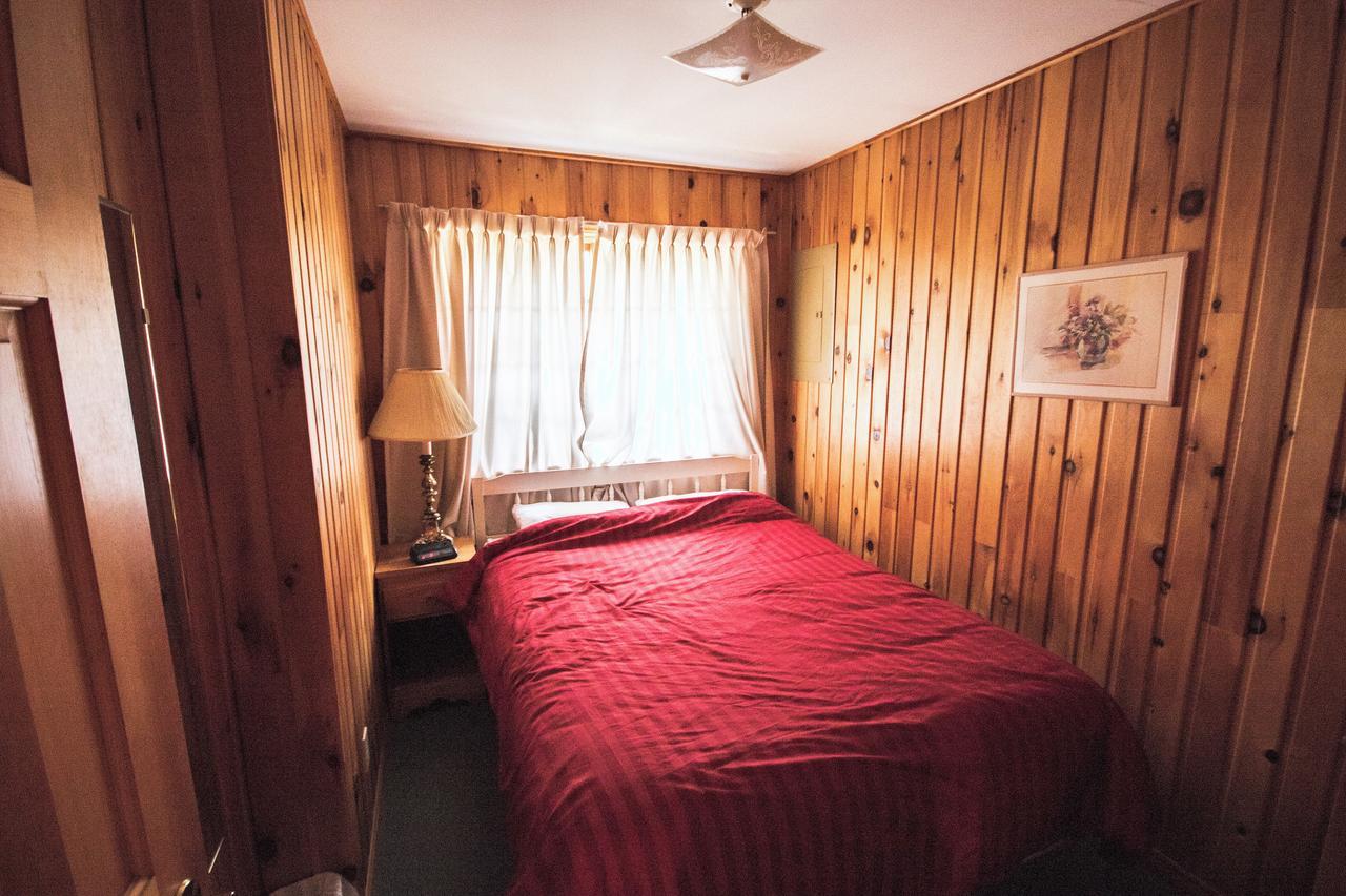 High Falls Bay Cottages, Camping & Waterpark Bracebridge Luaran gambar